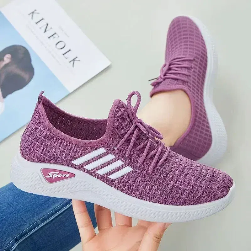 S39e4bc9258b247e895d061006f8d0341l.webp Color: green, Shoe Size: 40 - 2025The latest best-selling Korean women's casual sports shoes are breathable, lightweight, and soft soled running shoes - Image 1
